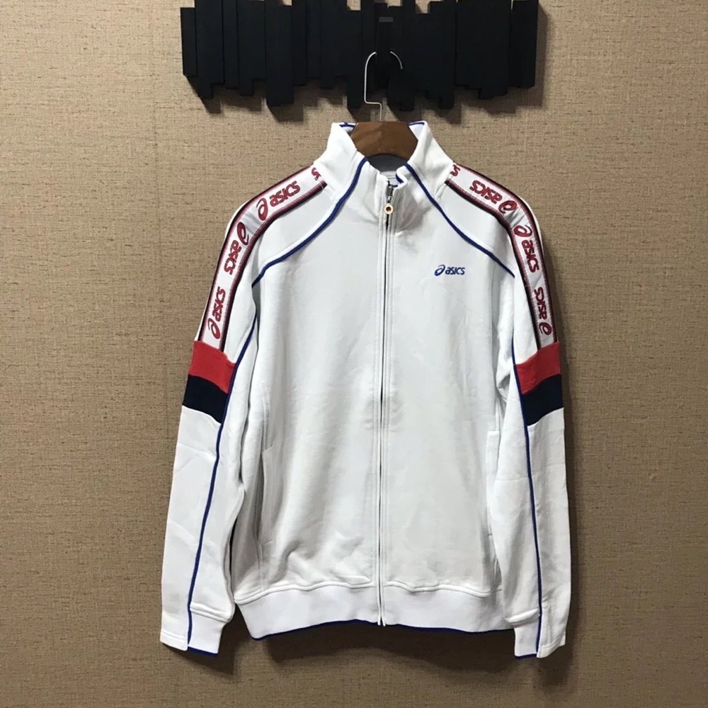 Men- white stand collar sports sweater